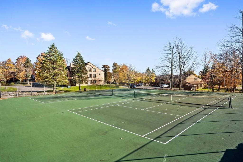 Beautiful Seven Springs- 2 Bed, 2 Bath Apartamento *